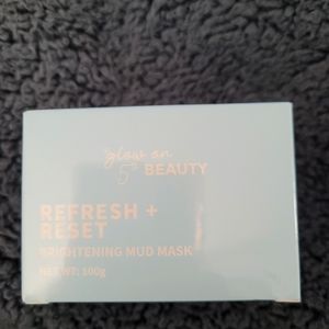 Brightening Mud Mask